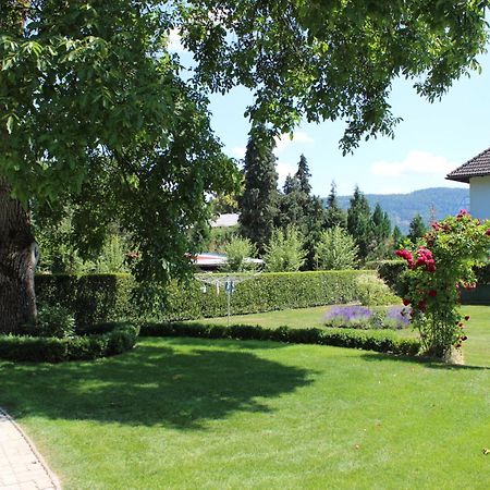 Ferienwohnung Und Gaestezimmer Korb Krumpendorf Esterno foto