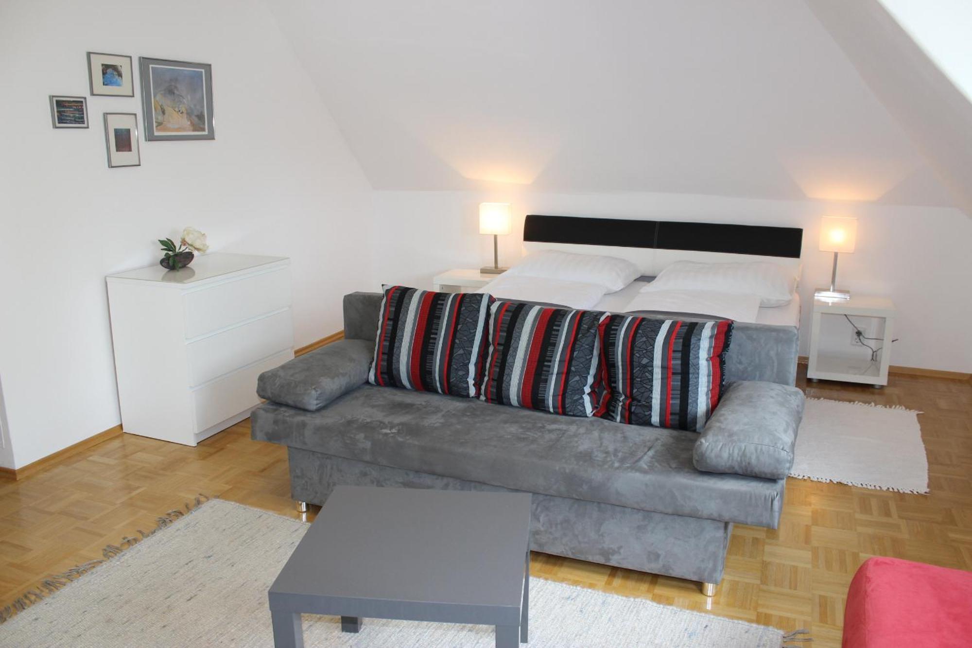Ferienwohnung Und Gaestezimmer Korb Krumpendorf Esterno foto